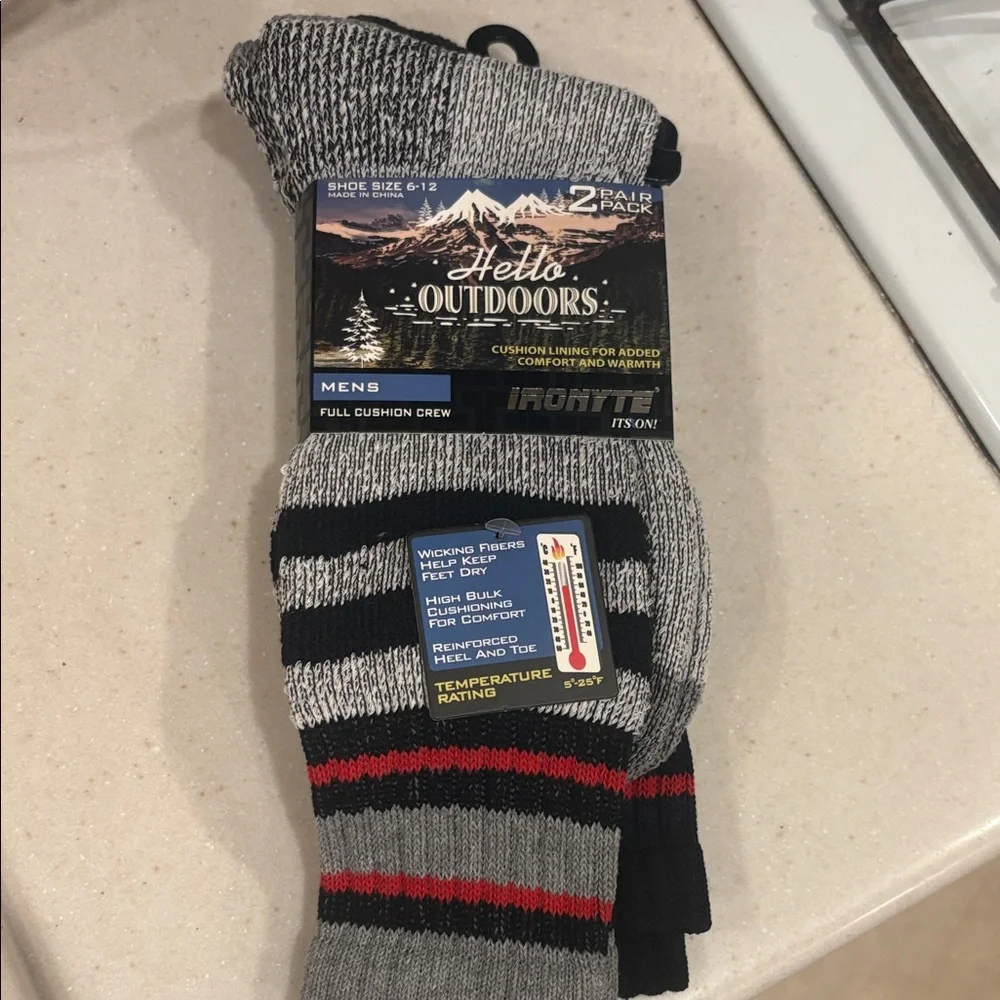 Ironyte Full‎ Cushion Crew Socks Mens 6-12 Black Grey NEW 2-Pack Hello Outdoors
